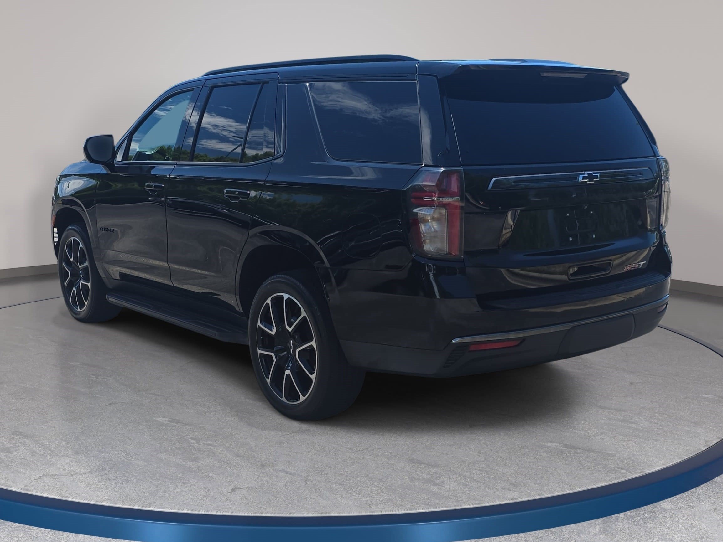 Used 2021 Chevrolet Tahoe RST AWD/4WD image 7