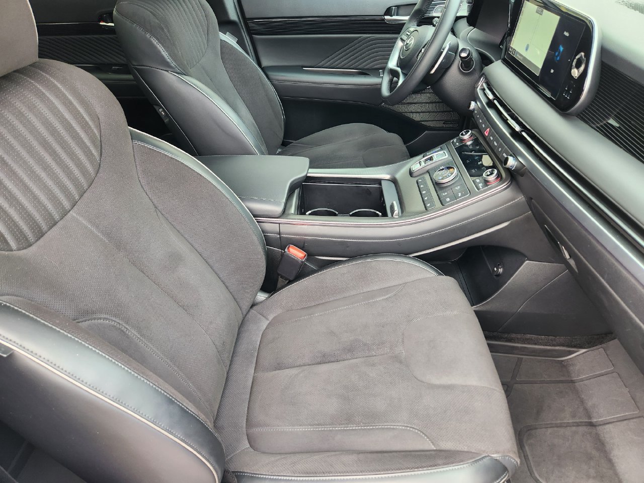 Certified 2025 Hyundai Palisade Calligraphy AWD/4WD image 11