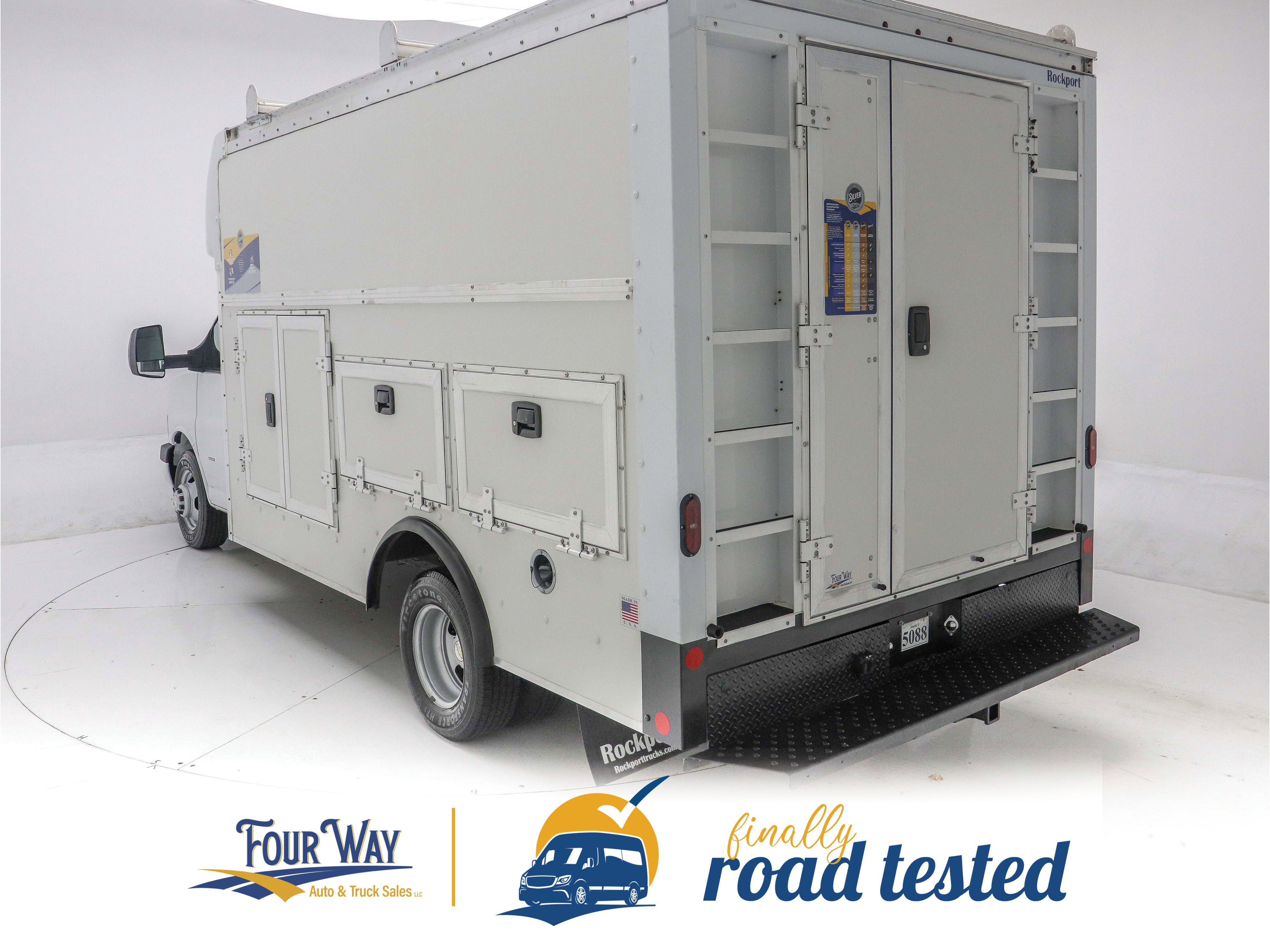 Used 2020 Chevrolet Express 3500 w/ Power Convenience Package image 5