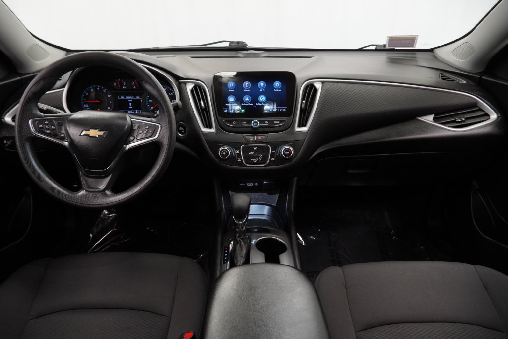 Certified 2023 Chevrolet Malibu LS FWD image 3