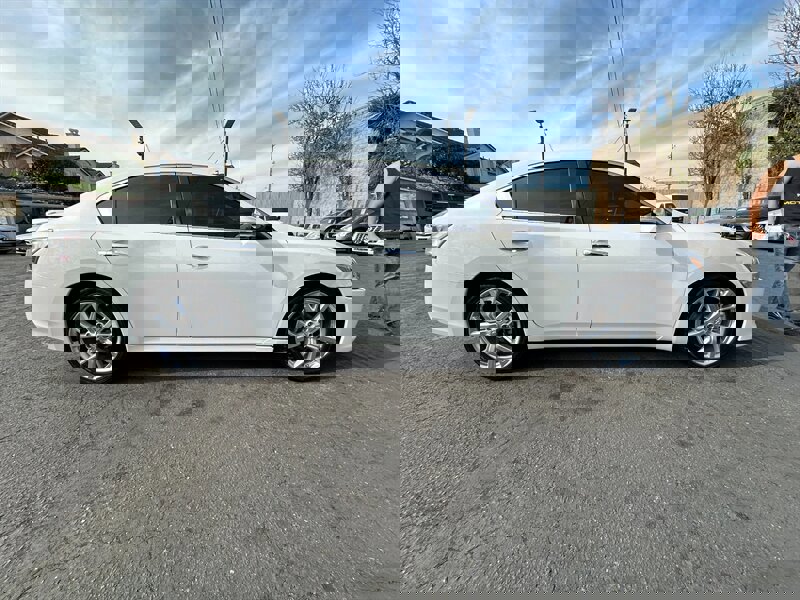 Used 2012 Nissan Maxima 3.5 SV w/ Sport Pkg image 4