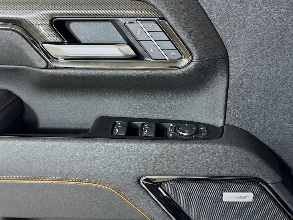 New 2026 GMC Sierra 2500 AT4 w/ Technology Package AWD/4WD image 16