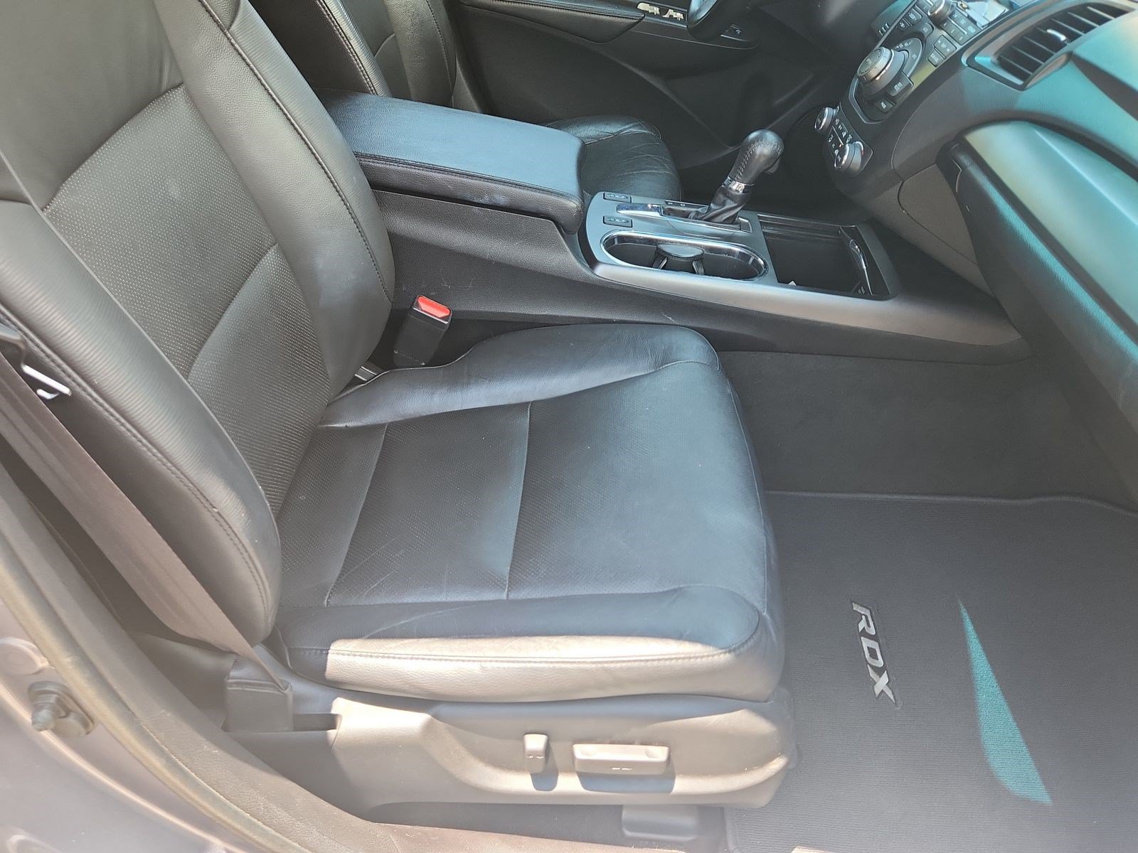 Used 2015 Acura RDX FWD w/ Technology Package image 16