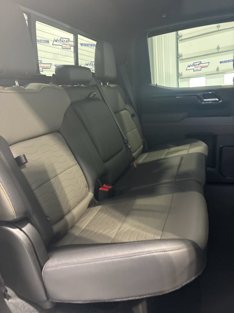 Used 2023 Chevrolet Silverado 1500 ZR2 w/ Technology Package AWD/4WD image 44