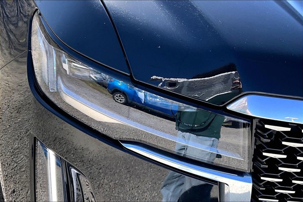 Used 2024 Cadillac Escalade Premium Luxury image 28