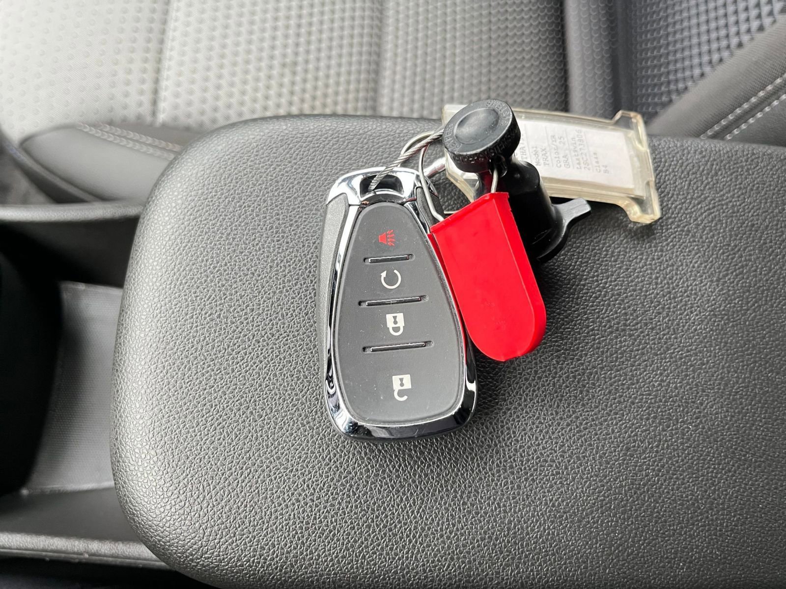 Used 2025 Chevrolet Trax LT w/ LT Convenience Package image 22