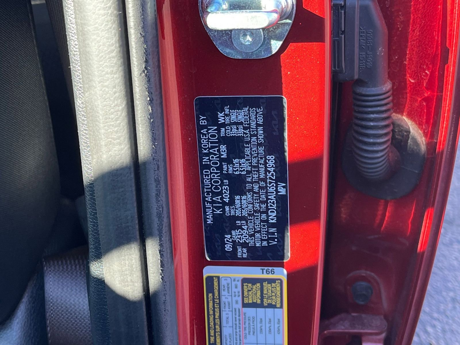 Used 2025 Kia Soul LX w/ LX Technology Package image 24