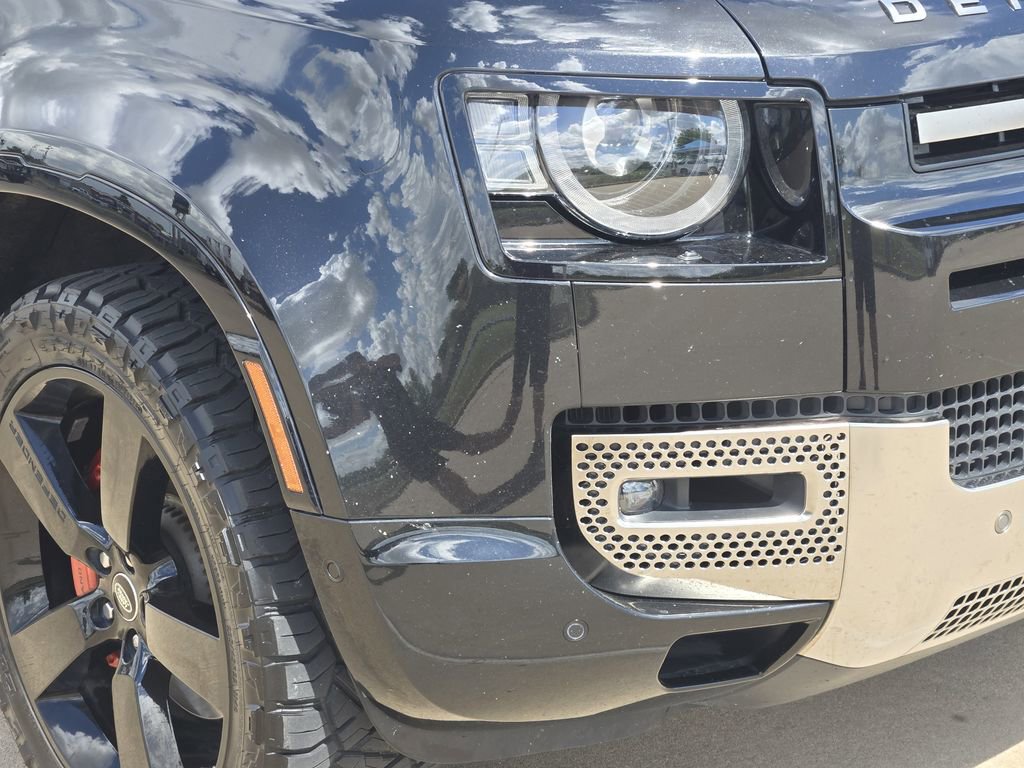 Used 2020 Land Rover Defender 110 X AWD/4WD image 31