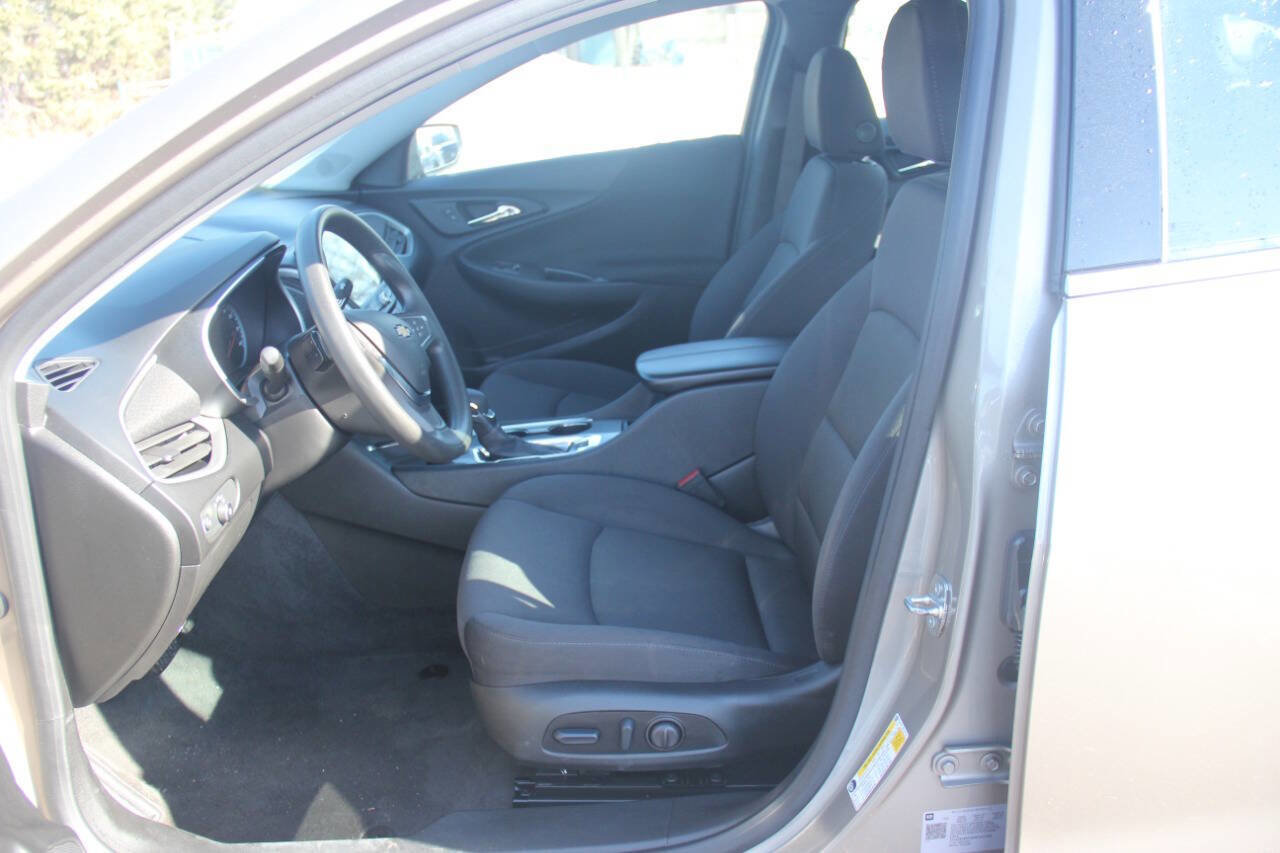 Used 2024 Chevrolet Malibu LT image 23