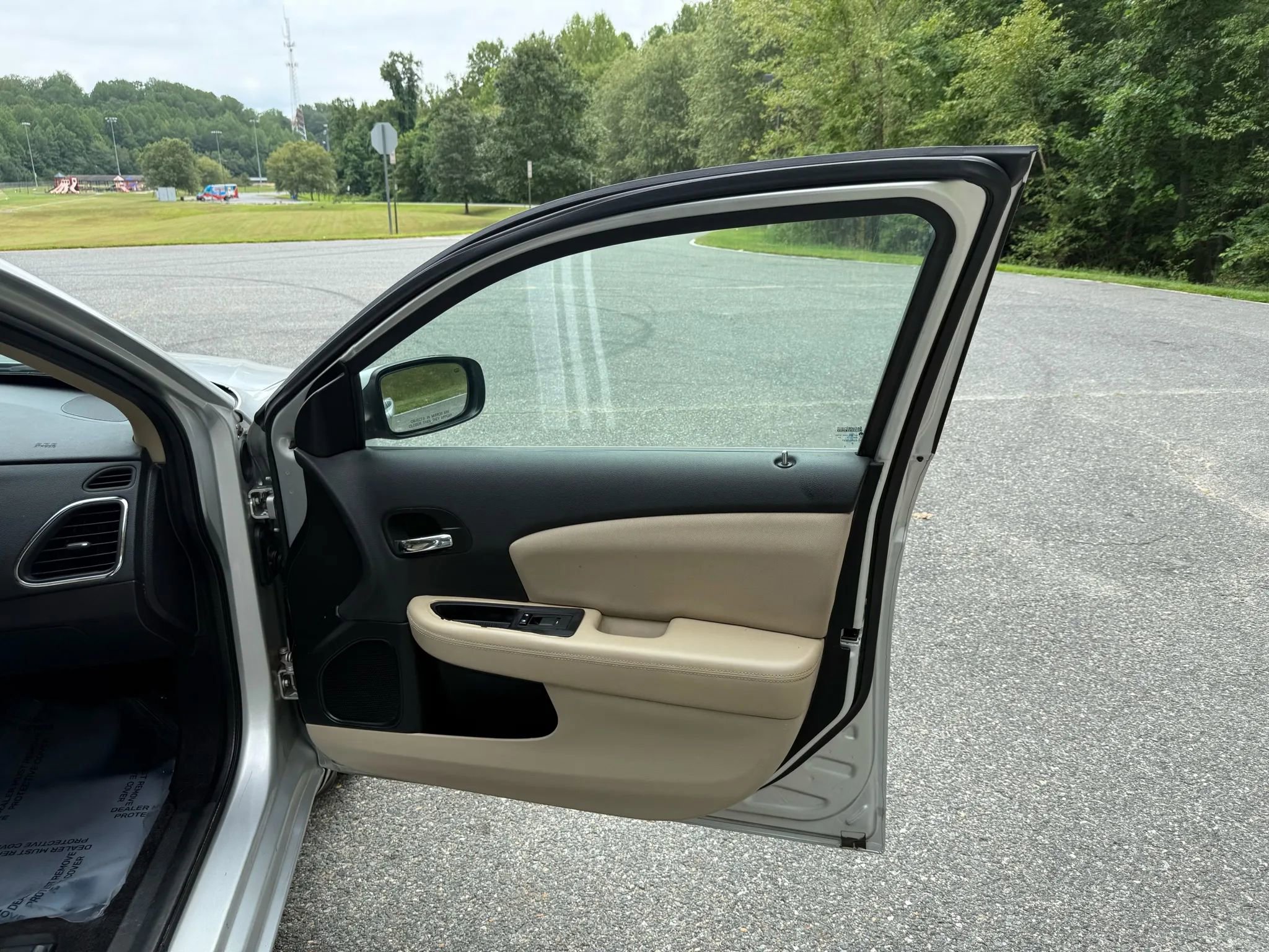 Used 2012 Chrysler 200 LX image 15