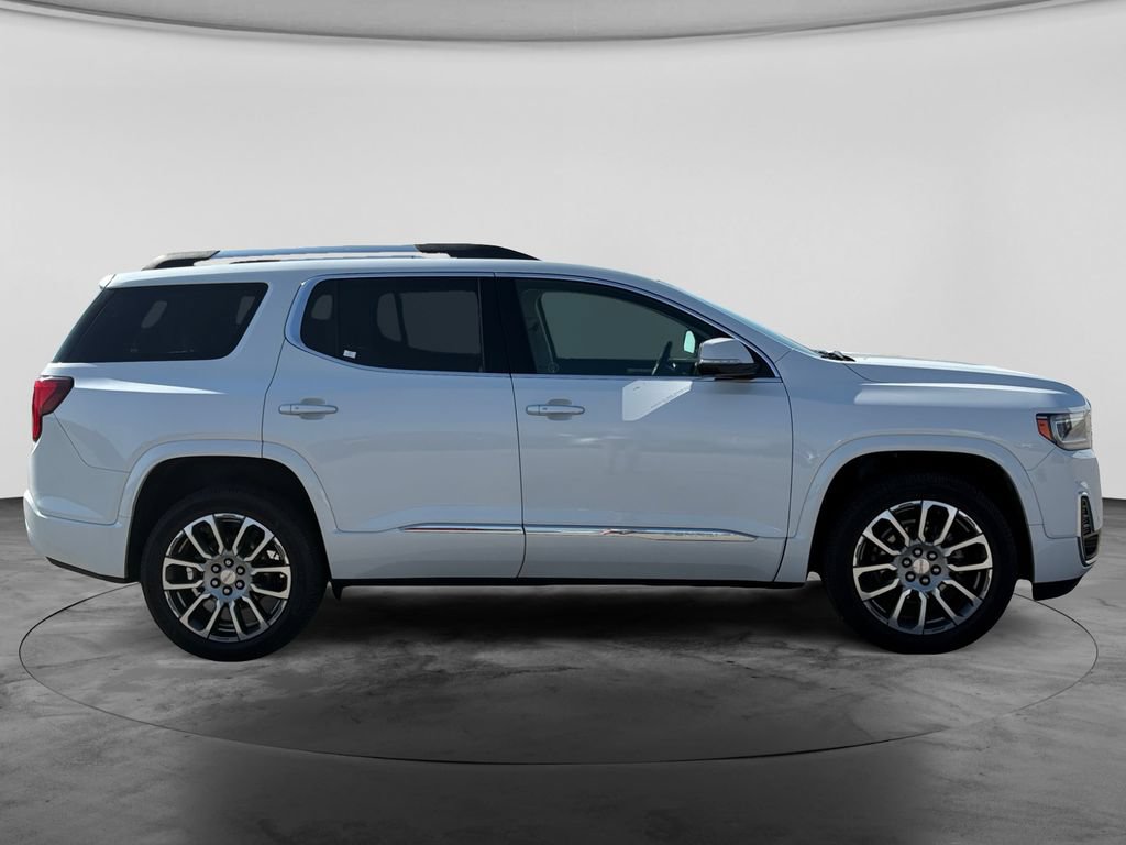 Used 2023 GMC Acadia Denali w/ Denali Ultimate Package AWD/4WD image 11