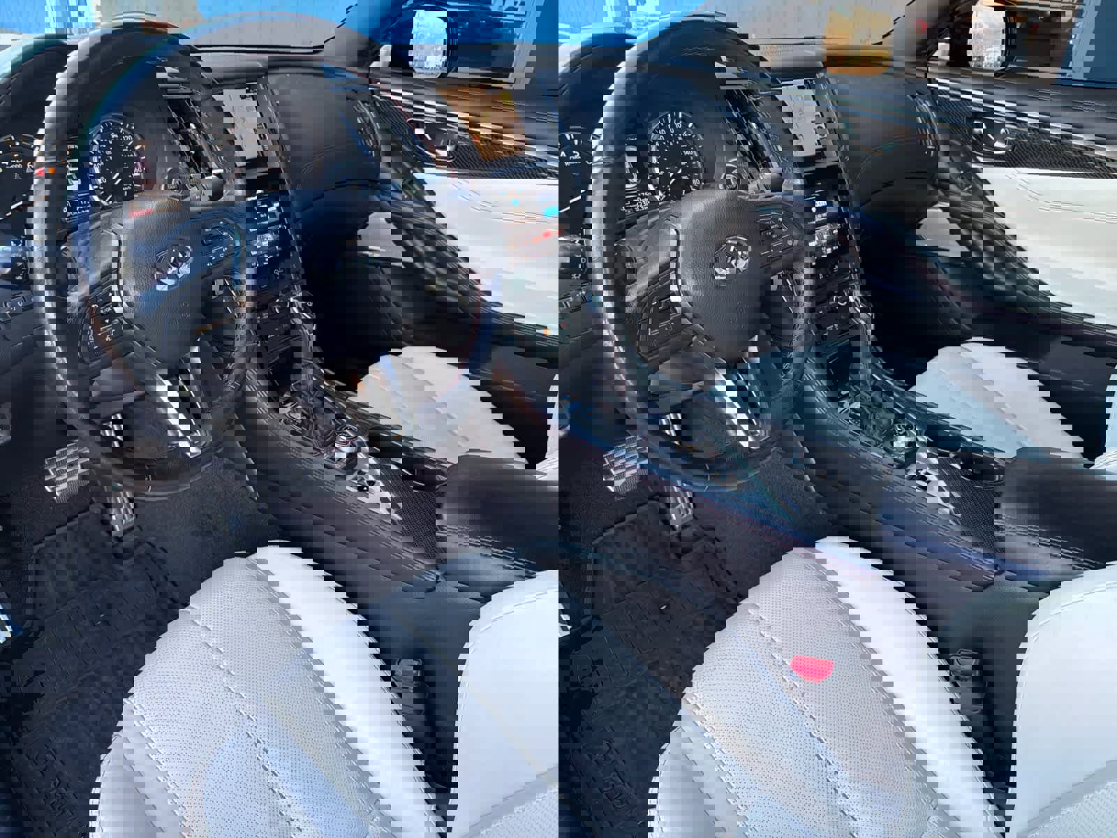 Used 2020 INFINITI Q60 Red Sport 400 w/ Proactive Package image 11