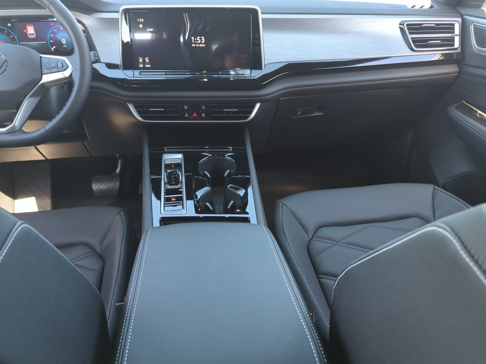 New 2026 Volkswagen Atlas Cross Sport SE image 19