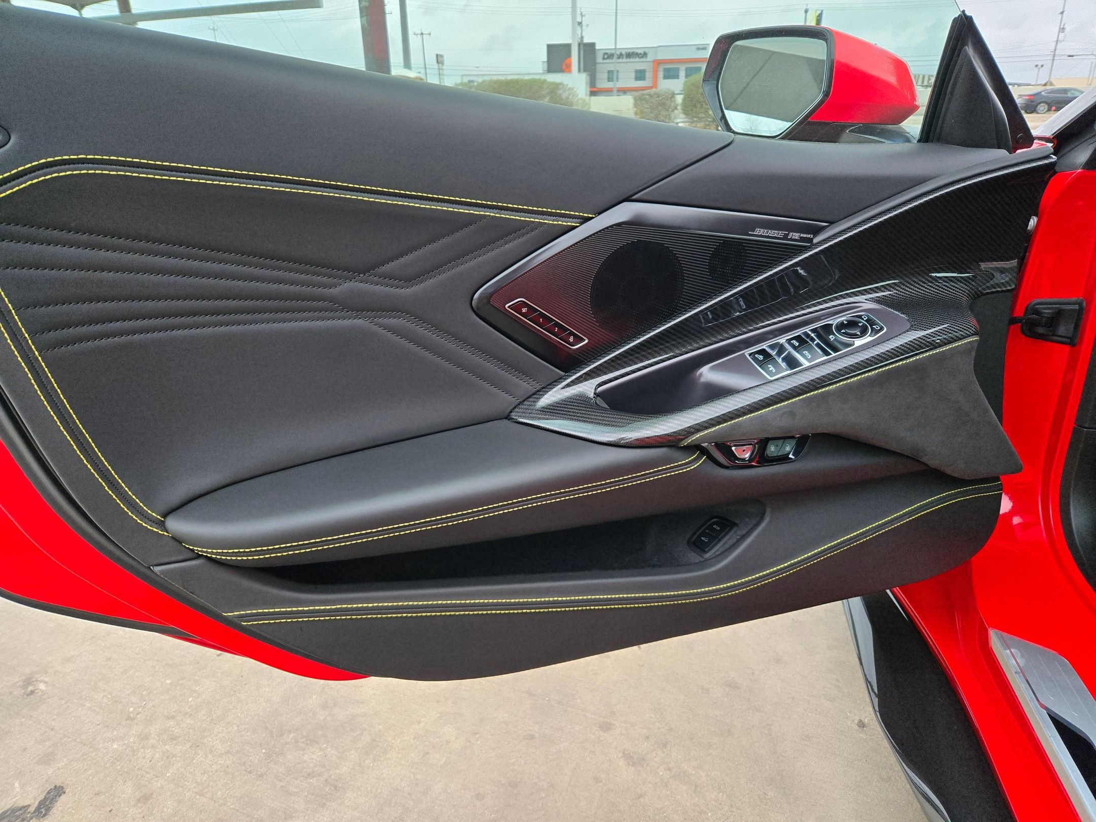 Used 2025 Chevrolet Corvette Z06 image 11