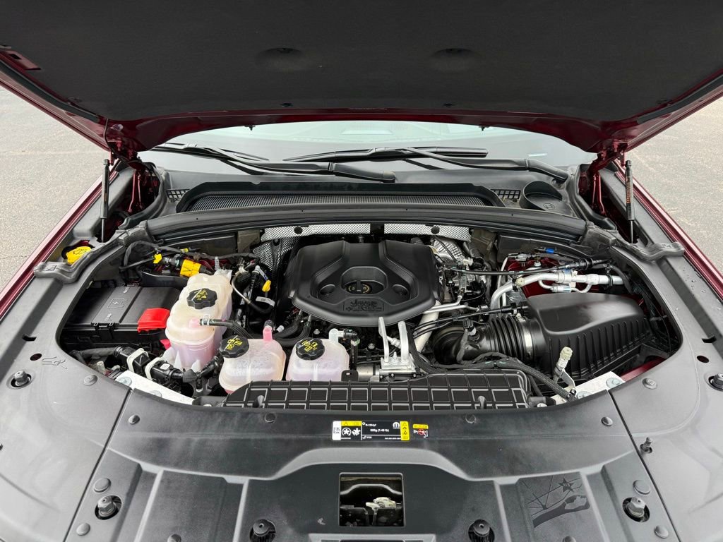 Certified 2023 Jeep Grand Cherokee Overland w/ Advanced Protech Group III AWD/4WD image 38
