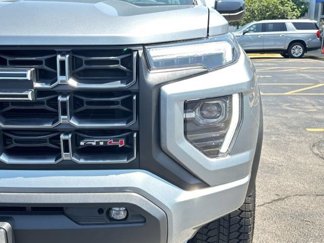 New 2026 GMC Canyon AT4 w/ AT4 Premium Package AWD/4WD image 3