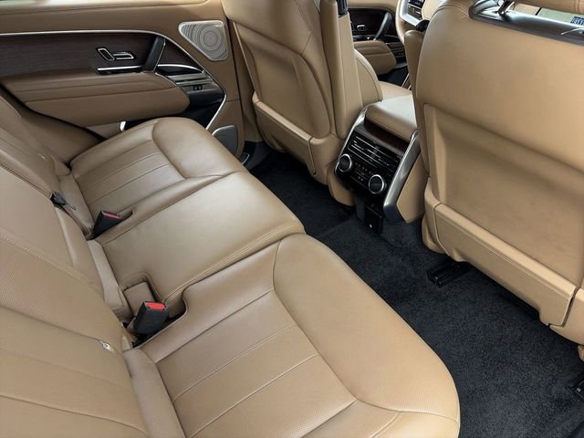 Used 2023 Land Rover Range Rover SE image 15