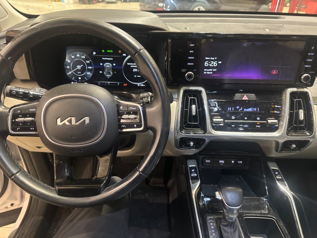 Used 2023 Kia Sorento SX FWD image 39