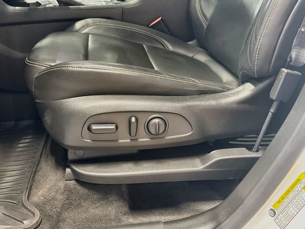 Used 2019 Chevrolet Traverse RS AWD/4WD image 21