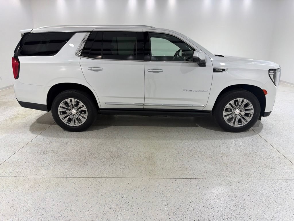 Used 2023 GMC Yukon Denali AWD/4WD image 6
