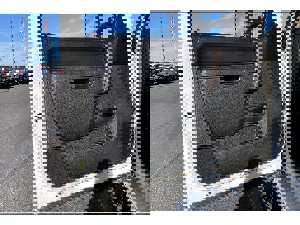 Used 2013 Chevrolet Silverado 3500 LT image 25