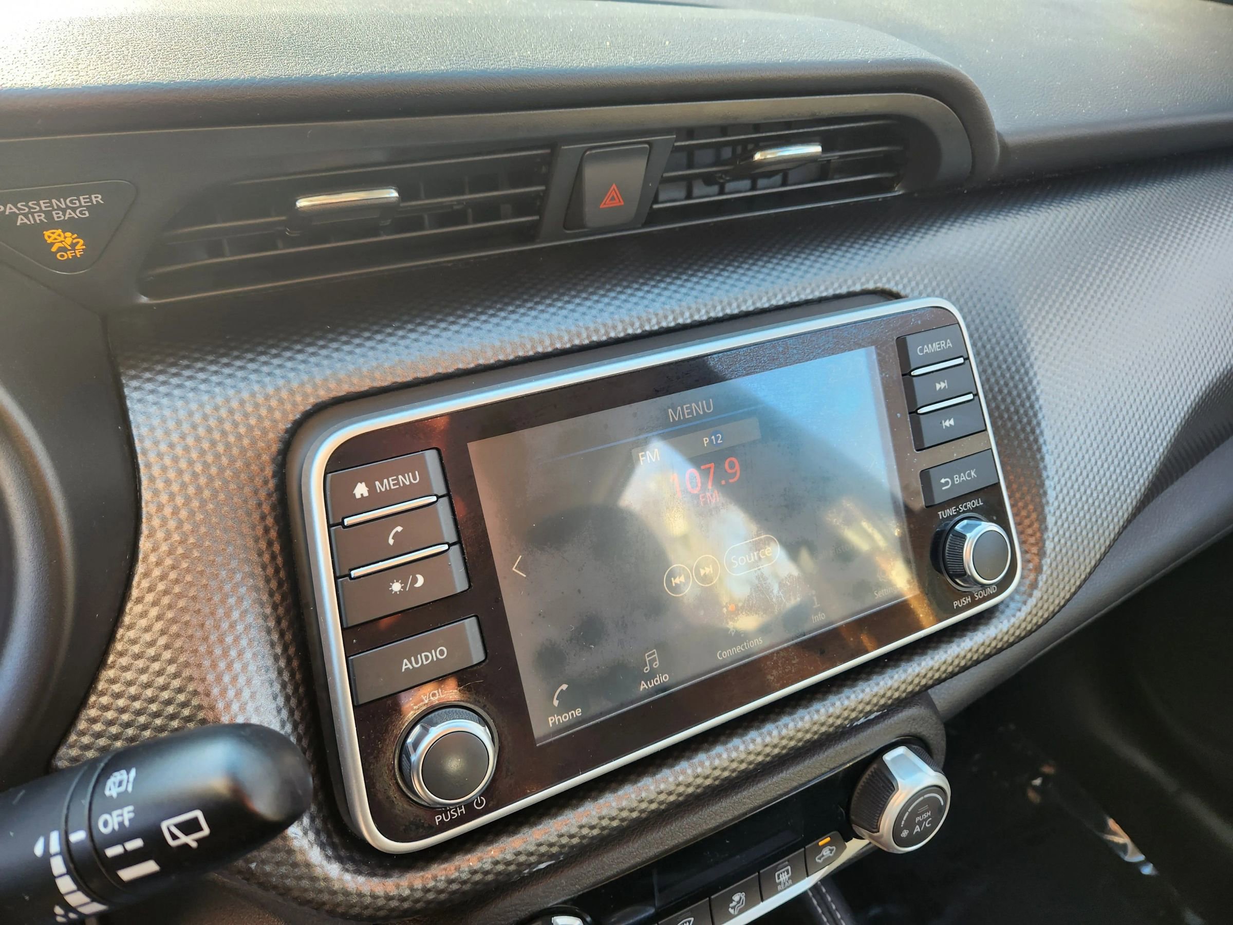 Used 2020 Nissan Kicks SV image 25