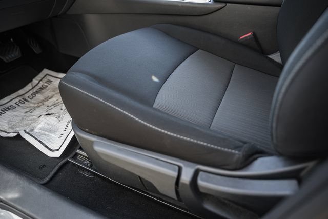 Used 2025 Nissan Sentra SV FWD image 36
