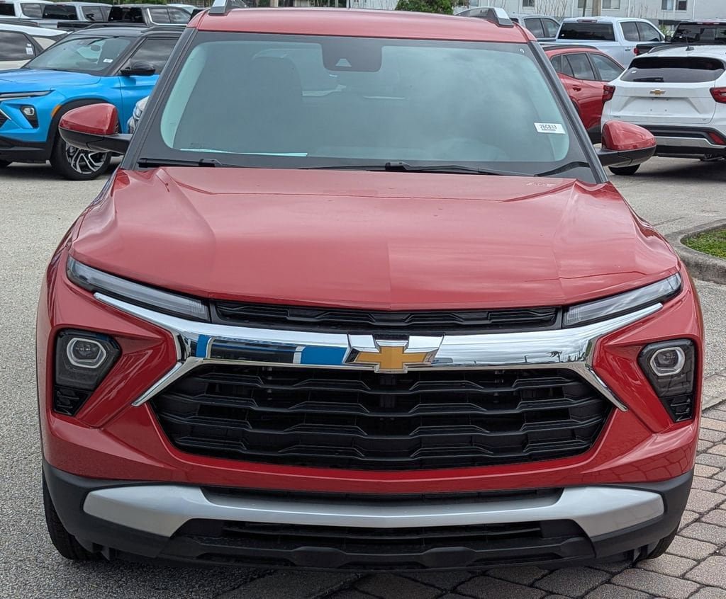 New 2026 Chevrolet TrailBlazer LT w/ LT Cold Weather Package FWD image 3