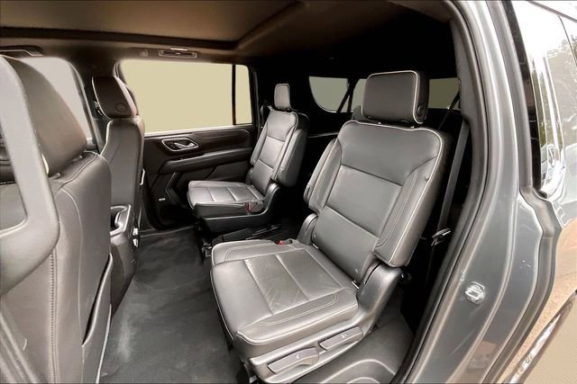 Used 2021 GMC Yukon XL SLT w/ SLT Luxury Plus Package image 16
