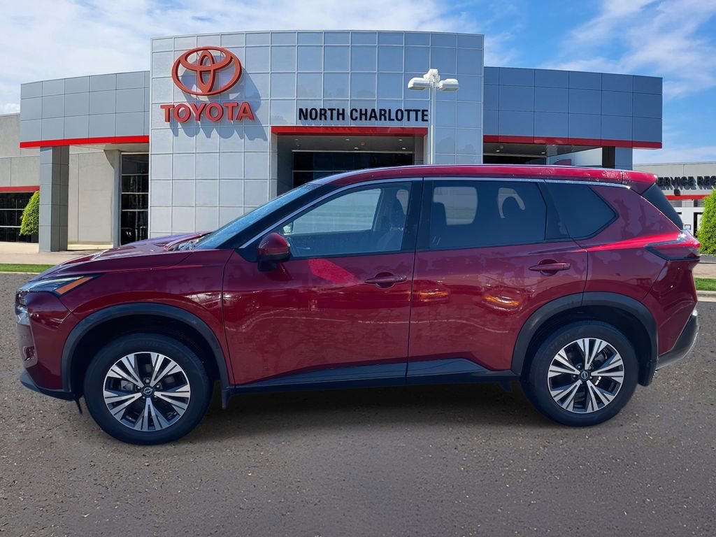 Used 2022 Nissan Rogue SV image 7