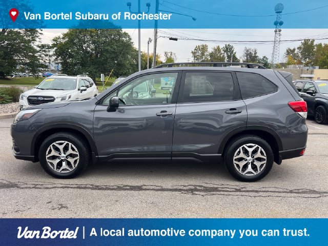 Used 2024 Subaru Forester Premium AWD/4WD image 3
