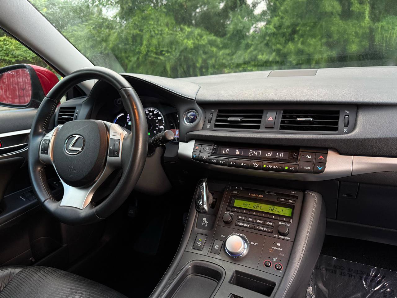 Used 2011 Lexus CT 200h Premium w/ Premium Audio Pkg FWD image 18