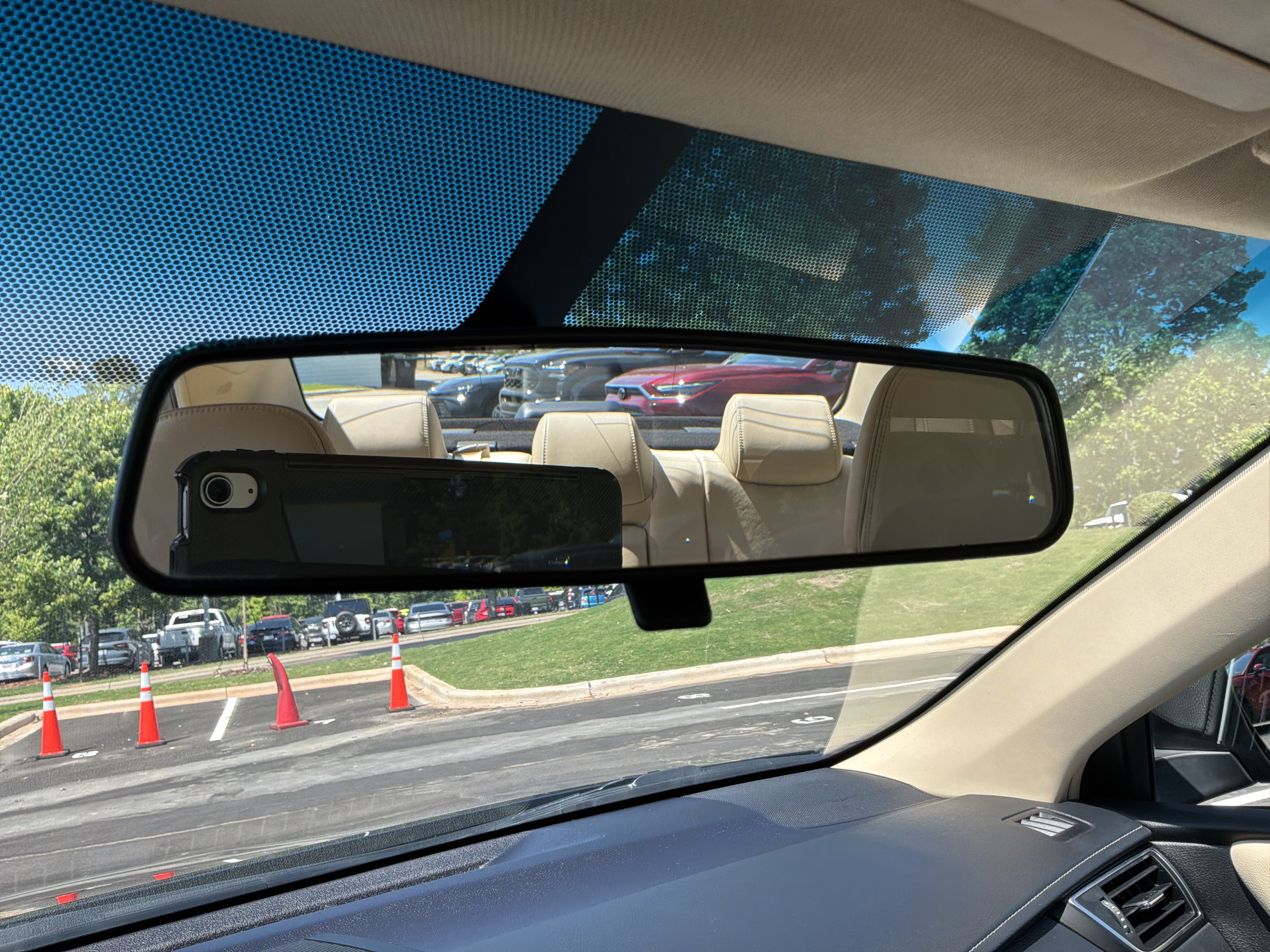 Used 2017 Toyota Camry XLE FWD image 30