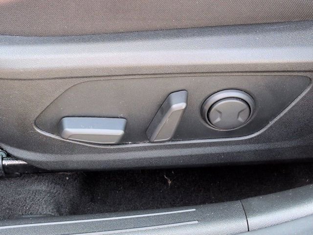 Certified 2022 Hyundai Elantra SEL w/ Convenience + Premium Package image 13