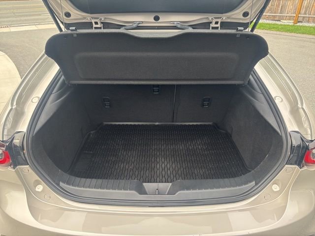 Used 2024 MAZDA MAZDA3 s FWD image 13