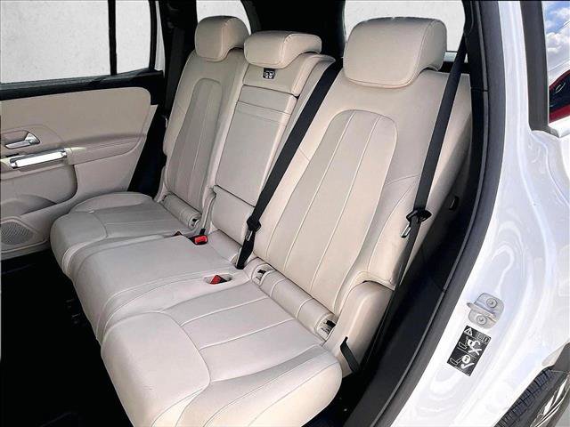 Used 2025 Mercedes-Benz GLB 250 image 29