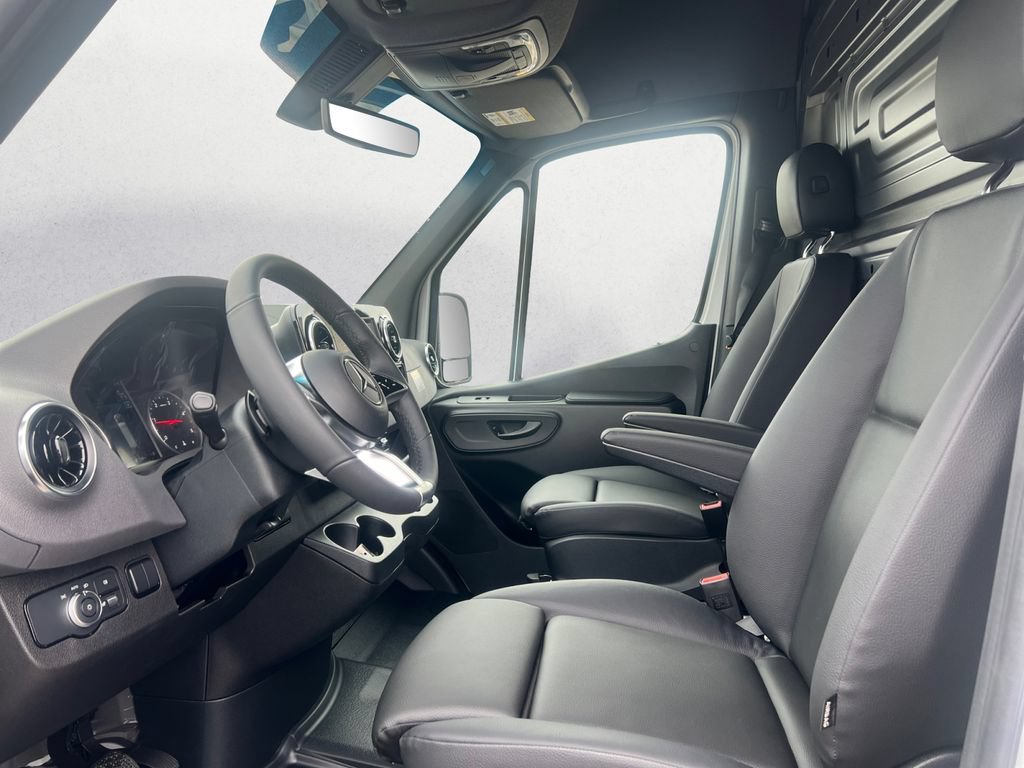 New 2026 Mercedes-Benz Sprinter 2500 image 9