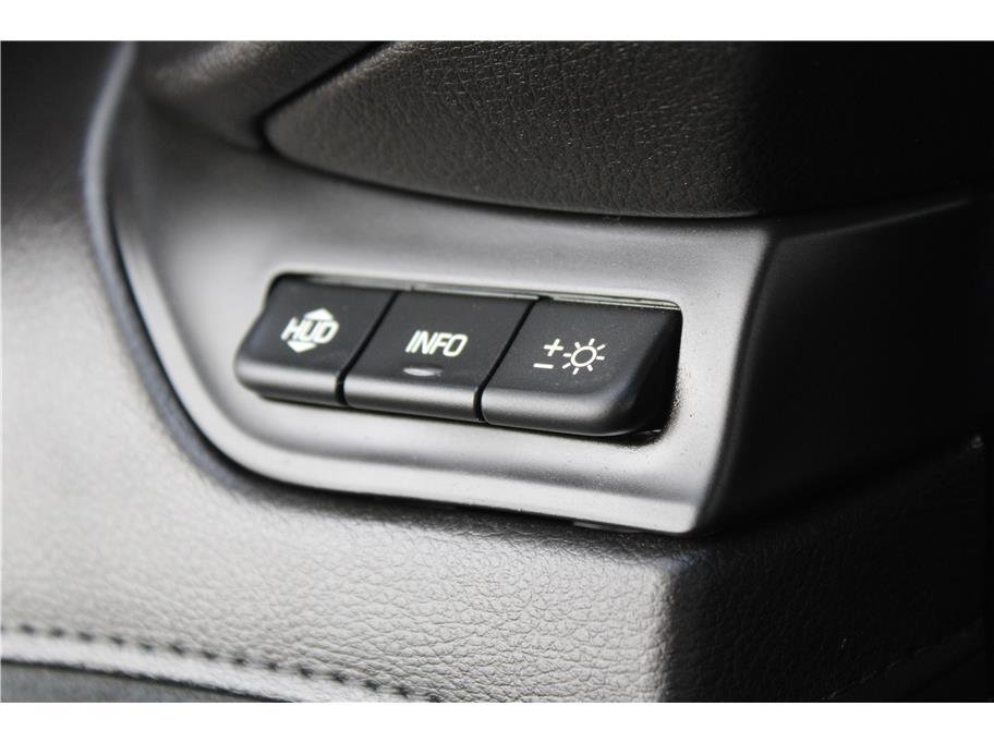 Used 2016 Cadillac Escalade ESV Luxury image 16