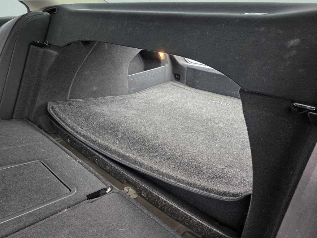 Used 2013 Volkswagen CC R-Line image 27