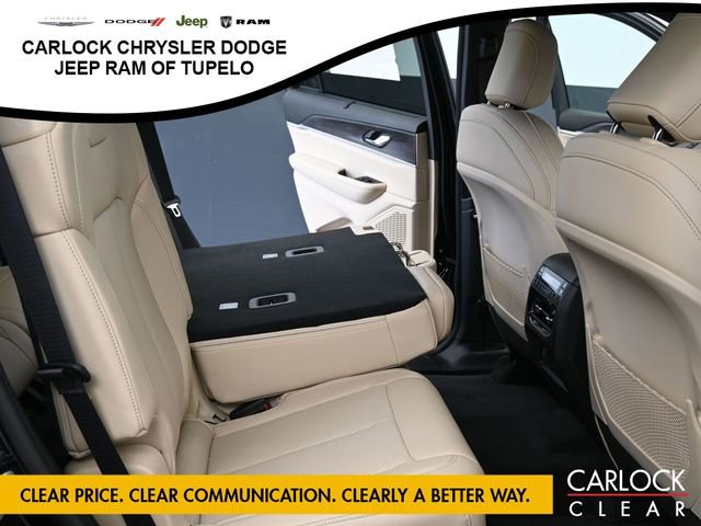 New 2025 Jeep Grand Cherokee L Limited w/ Luxury Tech Group II image 43