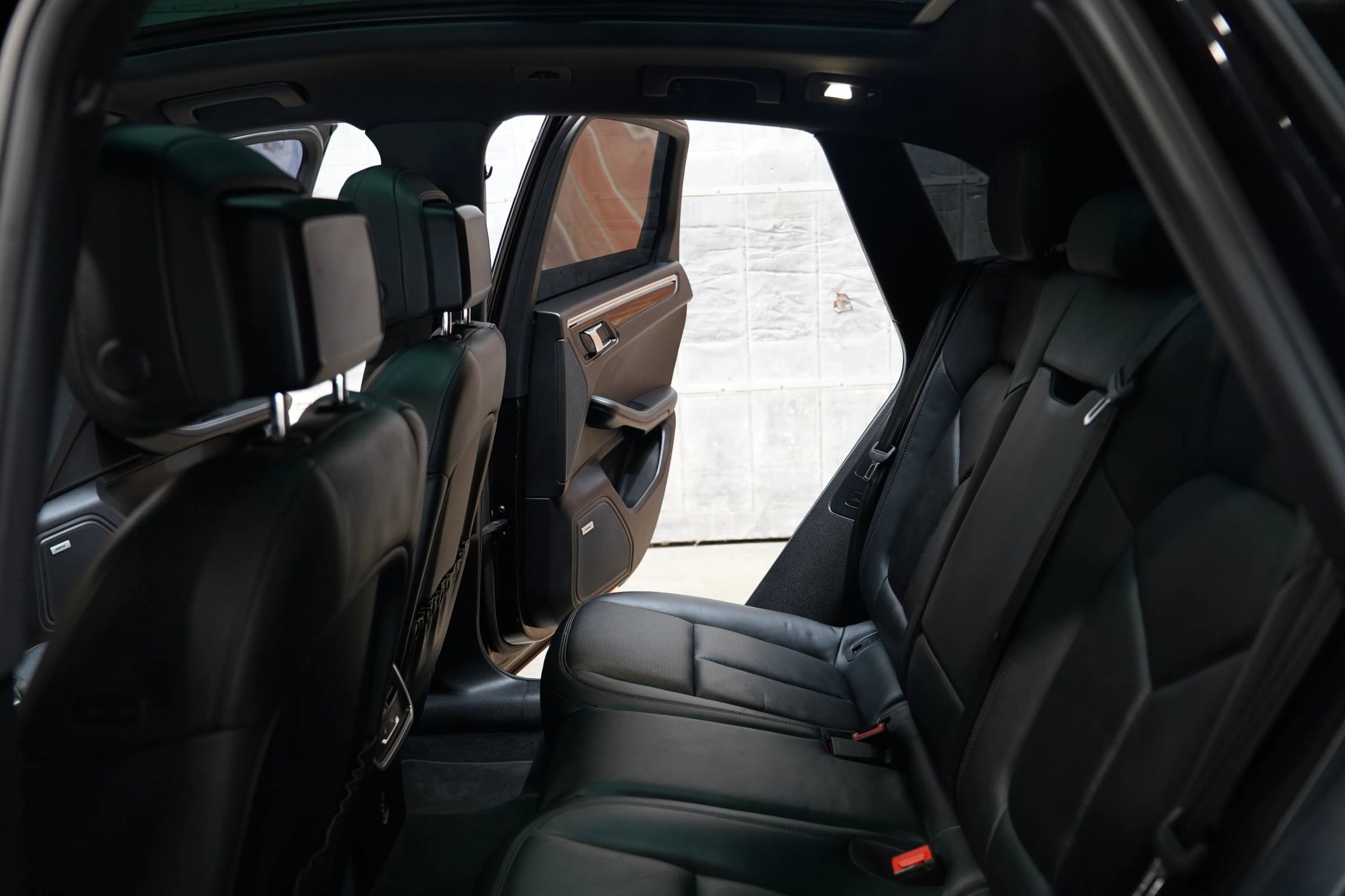 Used 2019 Porsche Macan S image 47