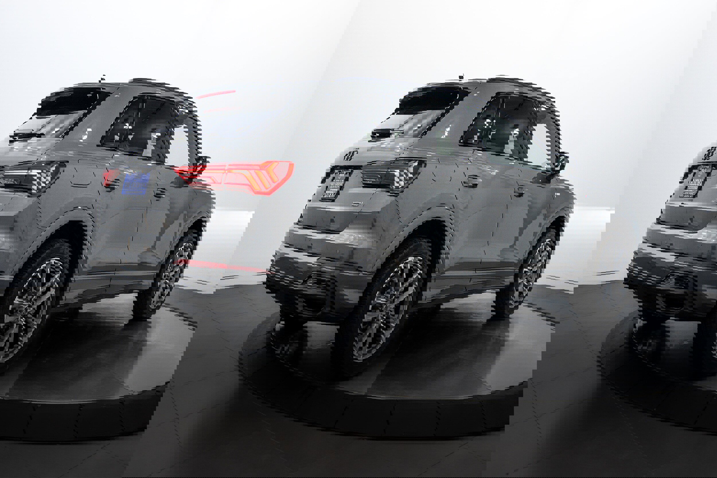 New 2025 Audi Q3 2.0T Premium image 4