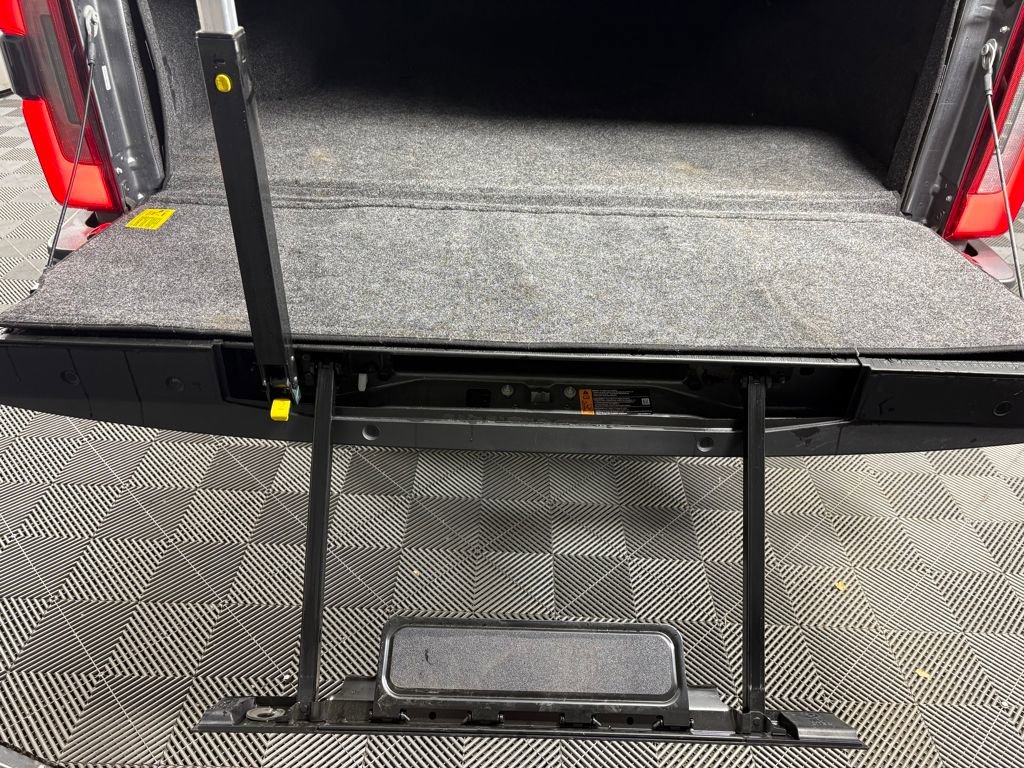 Certified 2024 Ford F350 Limited w/ FX4 Off-Road Package image 32