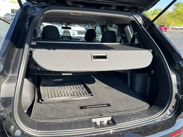 Used 2024 Mitsubishi Outlander ES AWD/4WD image 24