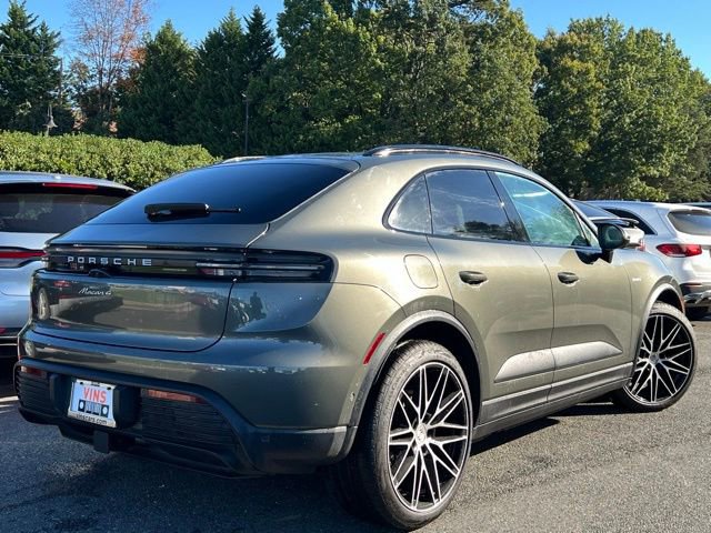 Used 2024 Porsche Macan 4 Electric image 11