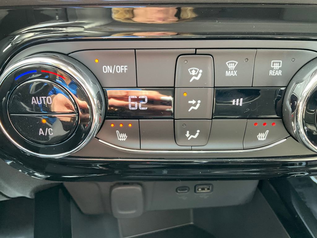 New 2026 Chevrolet Trax LT FWD image 8