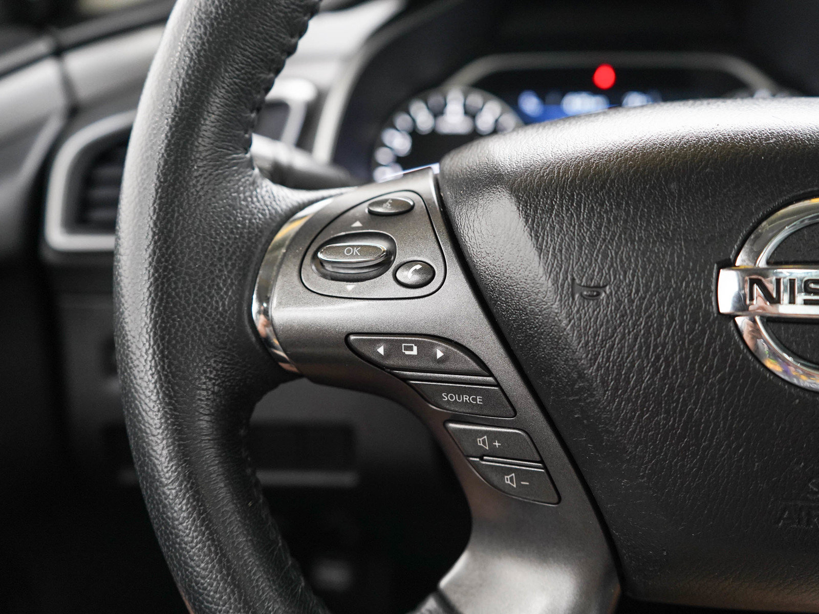 Used 2019 Nissan Murano SV w/ Premium Package AWD/4WD image 24