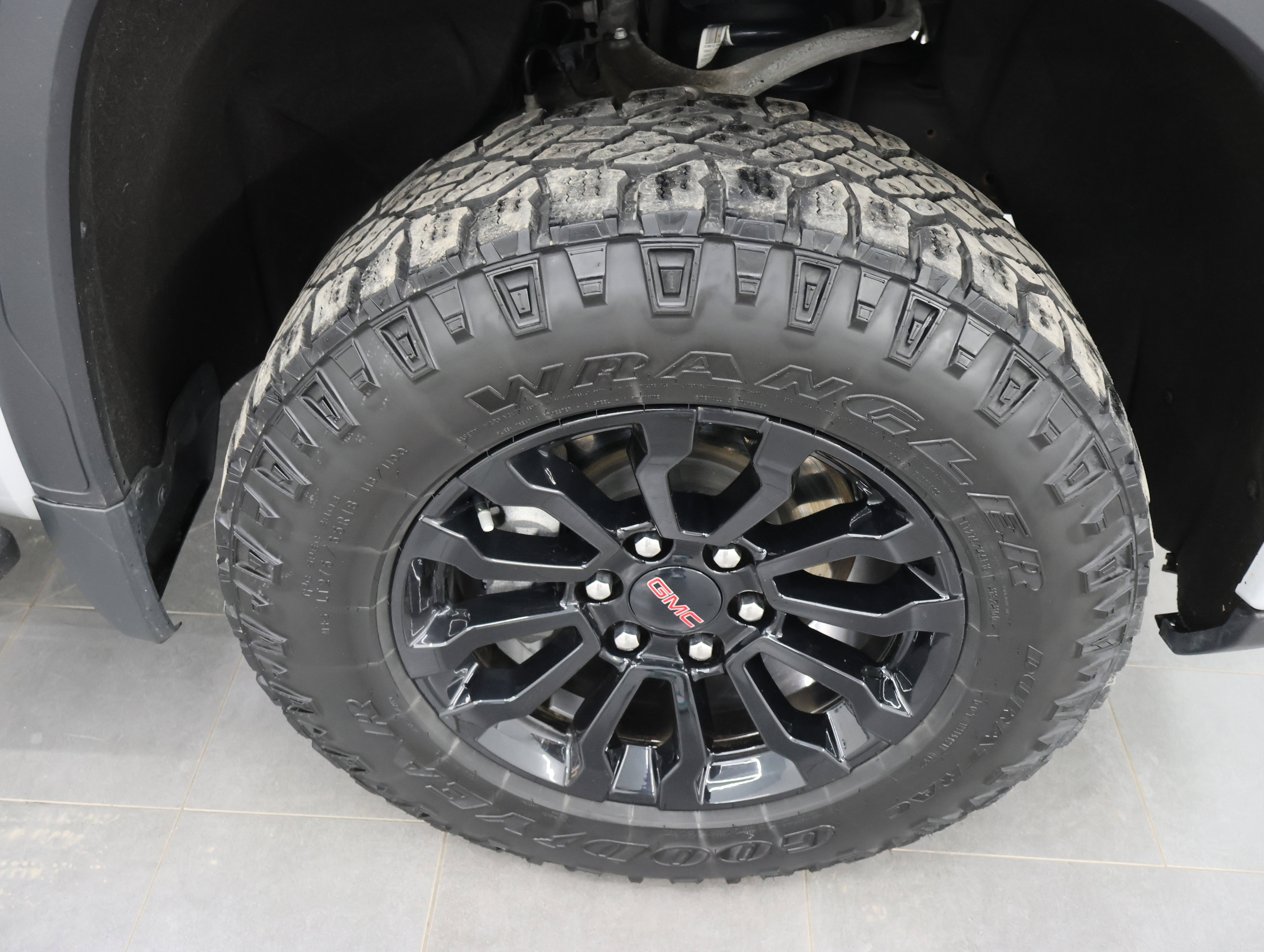 Used 2022 GMC Sierra 1500 AT4X image 3