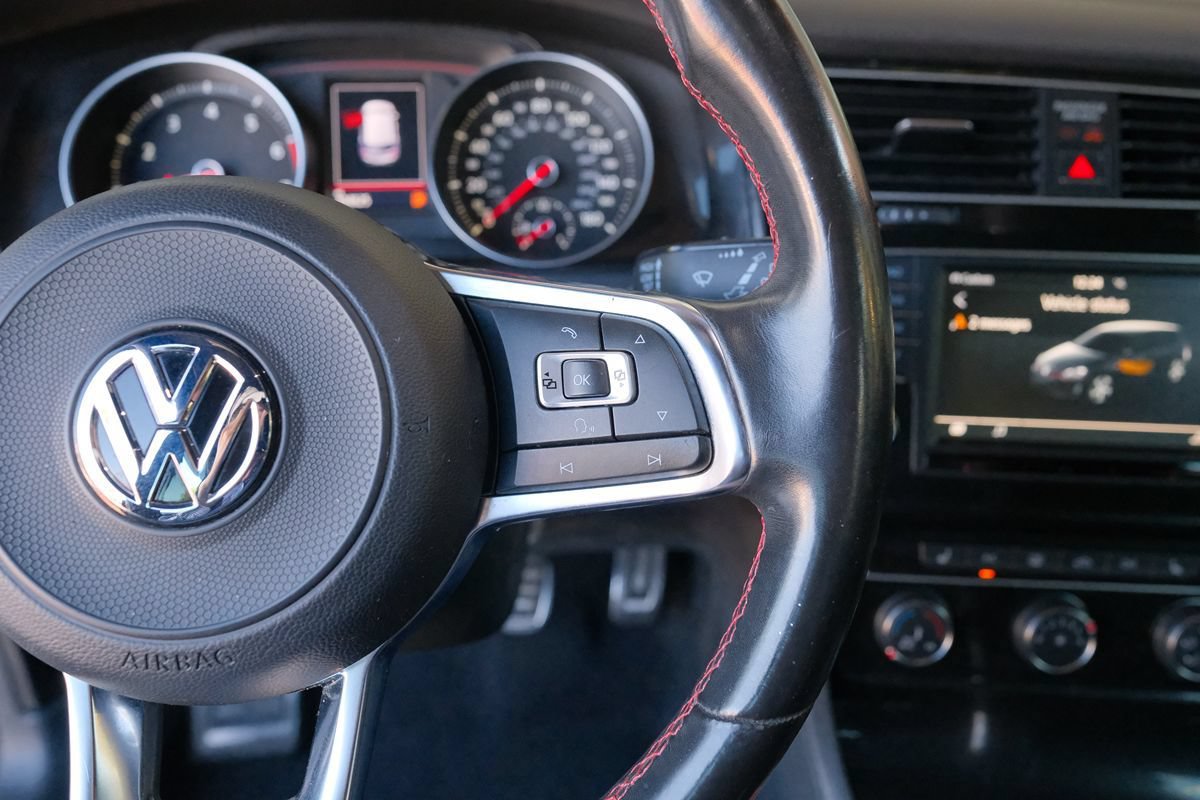 Used 2017 Volkswagen GTI Sport FWD image 20