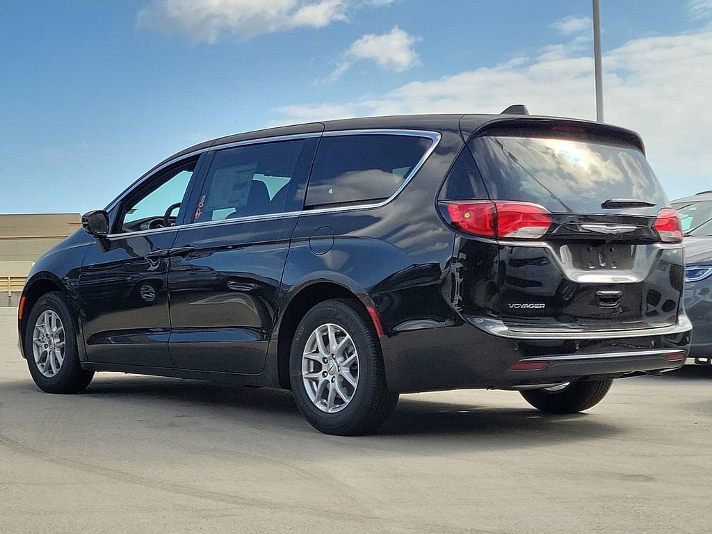 New 2025 Chrysler Voyager LX image 13